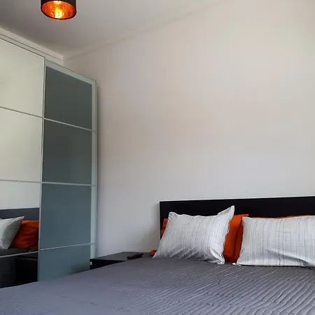 Apartment One Bedroom With Terrace, Near Pool Porto